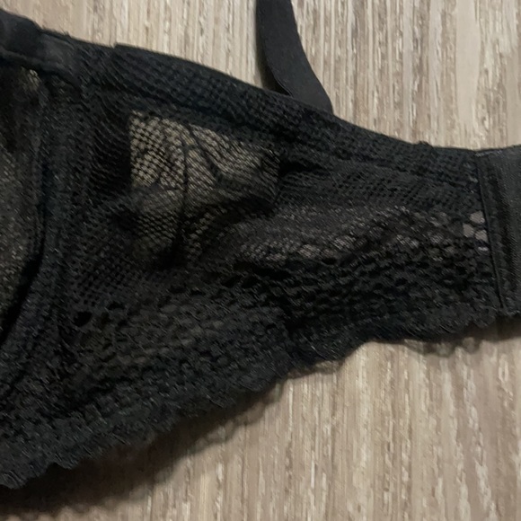 Victoria secret black lace bra - Picture 3 of 5